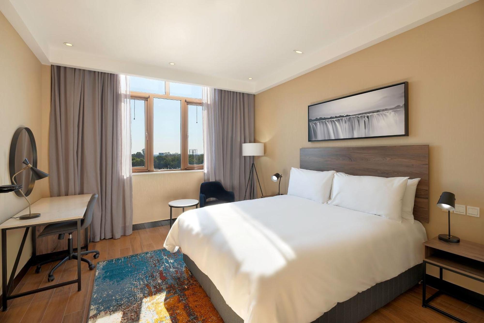 Protea Hotel By Marriott Lusaka International Airport Exteriör bild